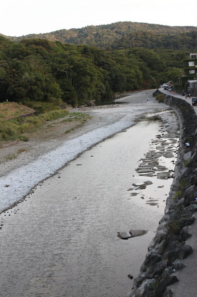 伊勢神宮内宮の近くの川