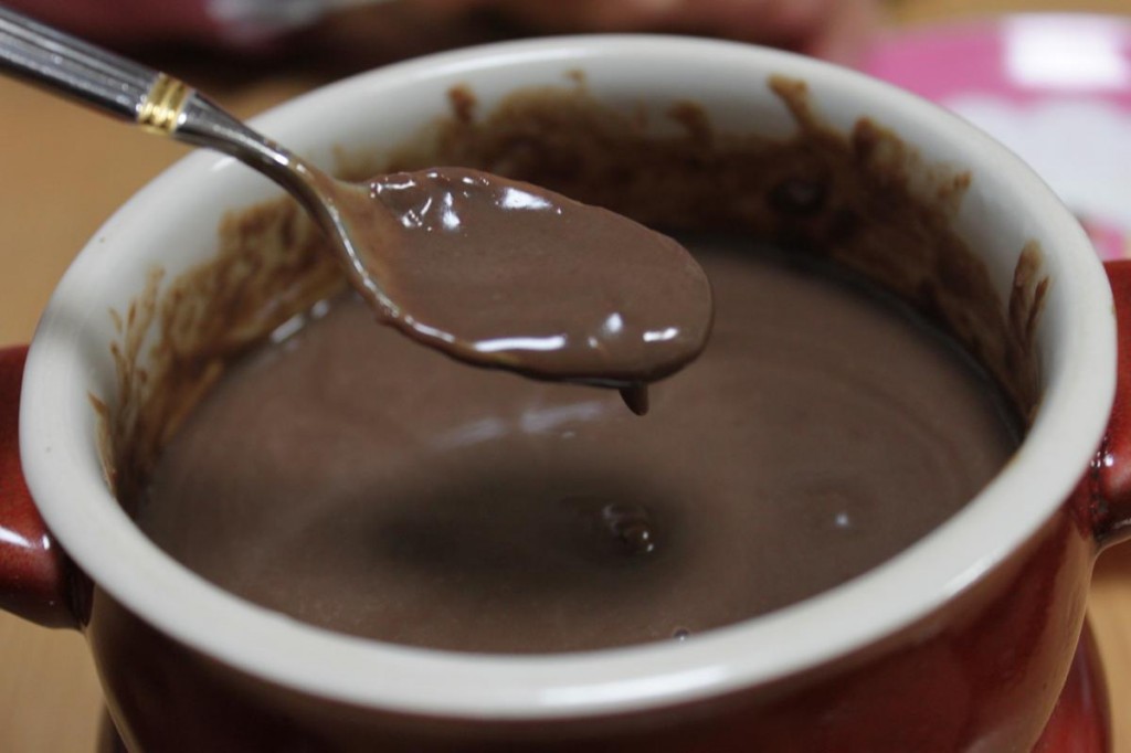 自家製チョコレートフォンデュのレシピ