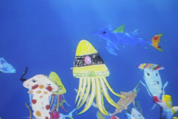 日本科学未来館の特設会場チームラボ展