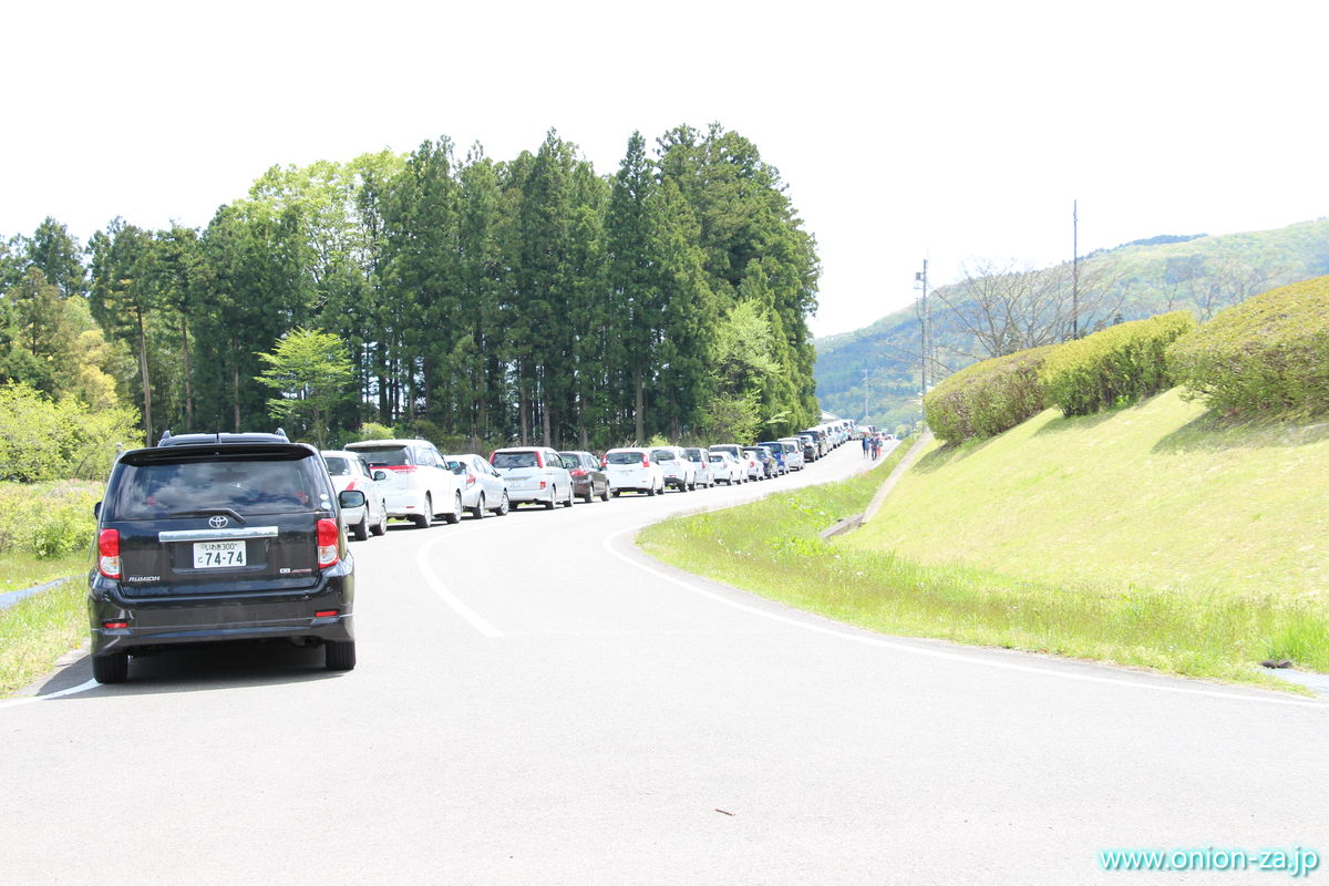 福島県「四季の里公園」の駐車場は満車