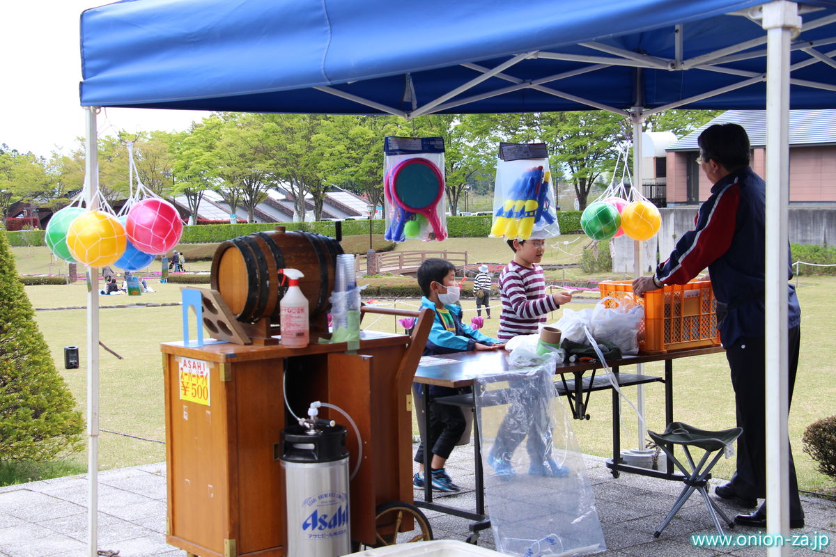 福島県「四季の里公園」では遊具も販売している