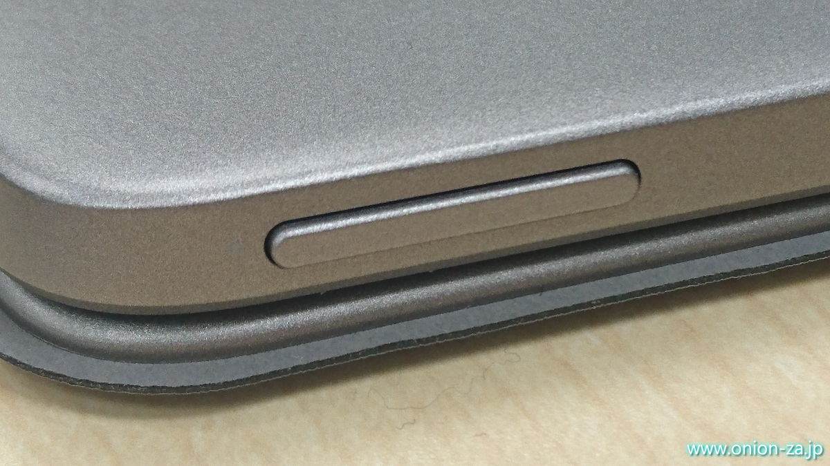ASUS TransBook Mini T102HAのボリュームボタン
